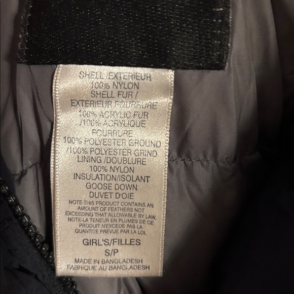 The North Face S Girls Winter Belted Hoodie Down Parka Coat Jacket in Black Kids - Picture 11 of 11